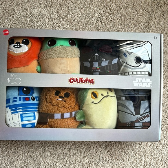 Disney100 years star wars cuutopia set（brand new） - Picture 1 of 3